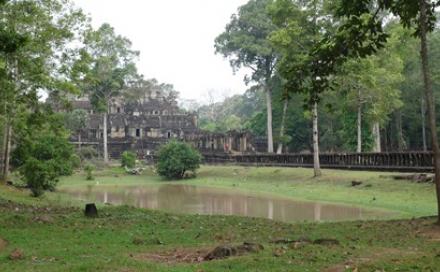 Sunrise at Angkor Wat 2